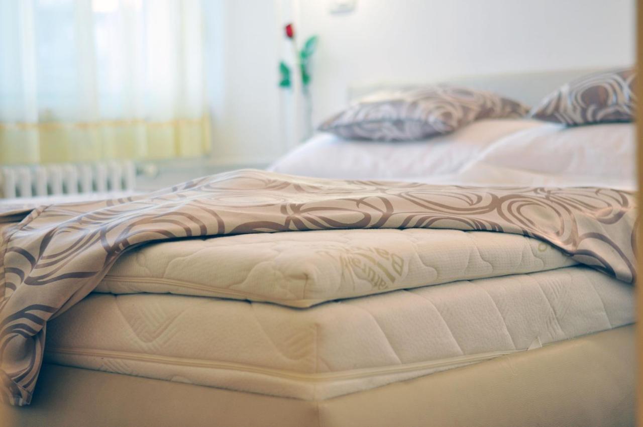 Full Equipped Flat Close To All Split Ngoại thất bức ảnh