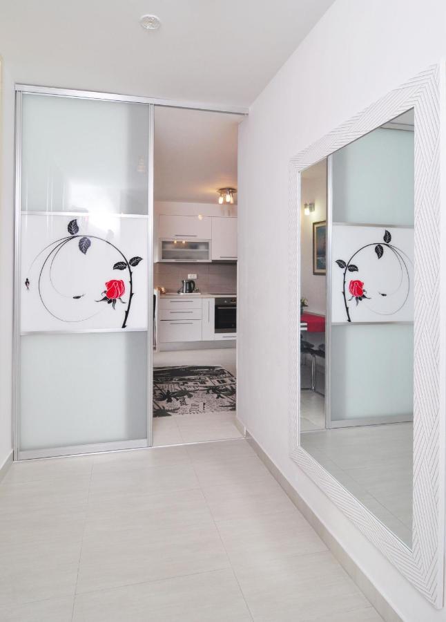 Full Equipped Flat Close To All Split Ngoại thất bức ảnh