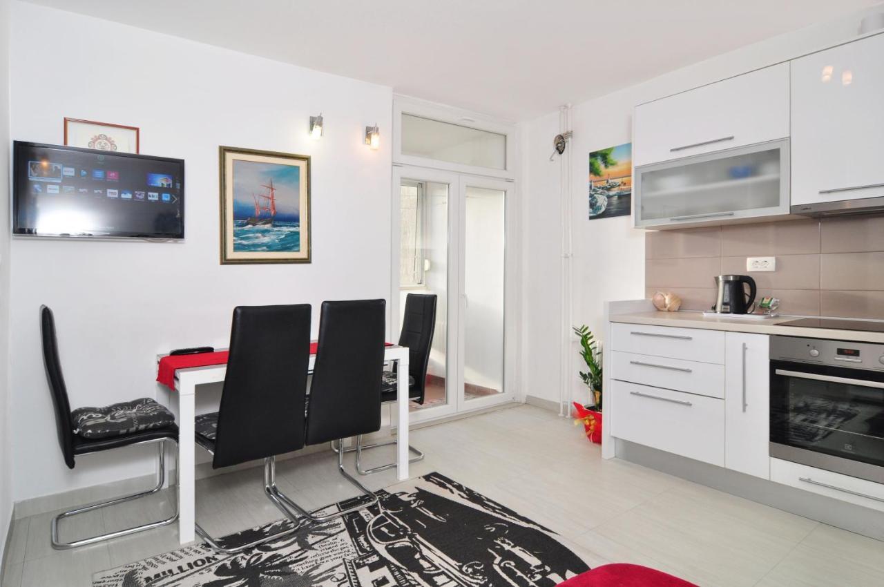 Full Equipped Flat Close To All Split Ngoại thất bức ảnh