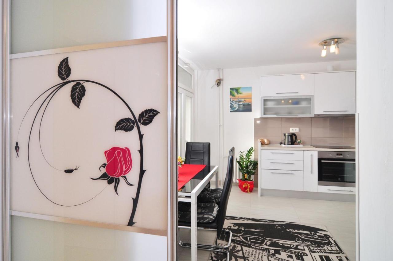 Full Equipped Flat Close To All Split Ngoại thất bức ảnh