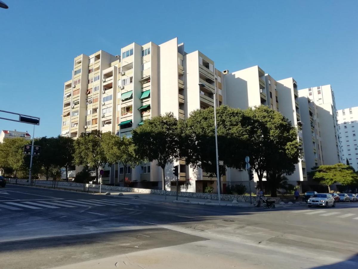 Full Equipped Flat Close To All Split Ngoại thất bức ảnh