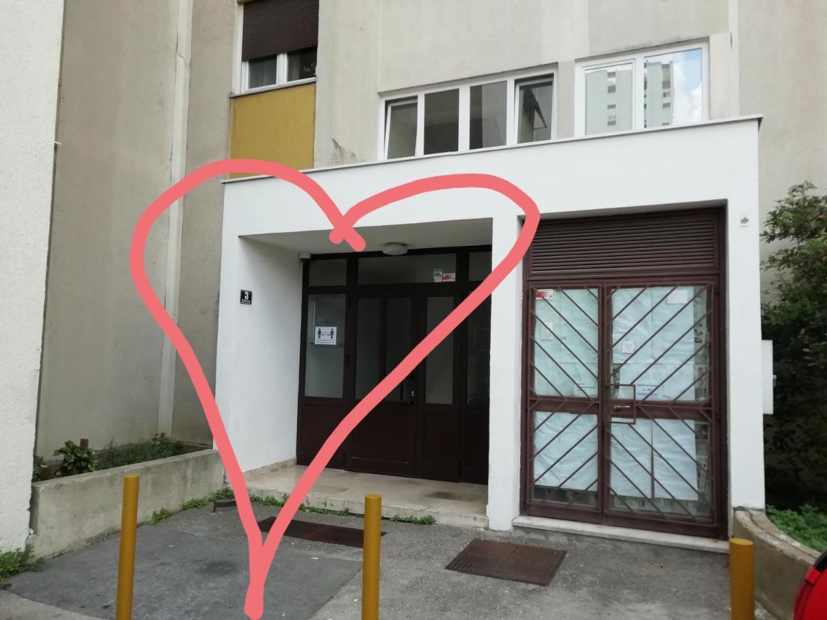 Full Equipped Flat Close To All Split Ngoại thất bức ảnh